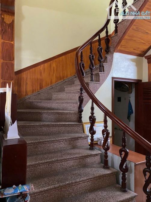 Nhà đẹp Trương Định, DT 41m2, giá 10,2 tỷ.